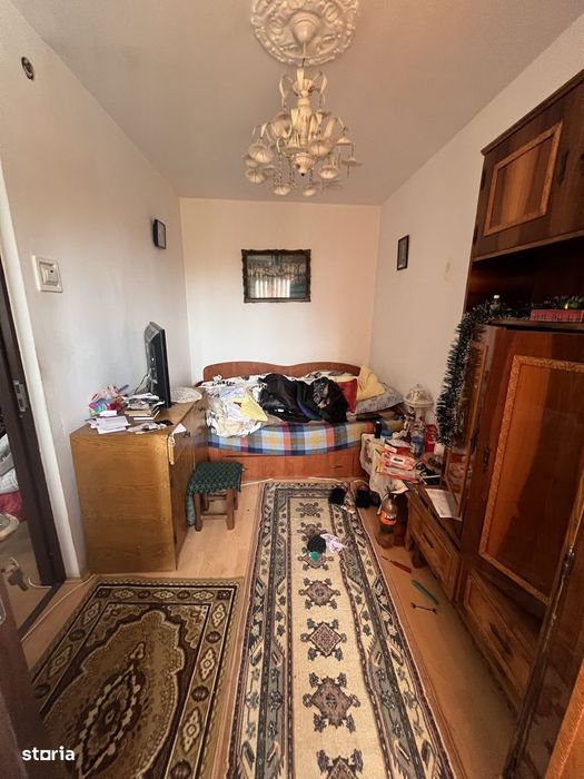 Apartament 3 camere Craiovita 2/4 50 mp