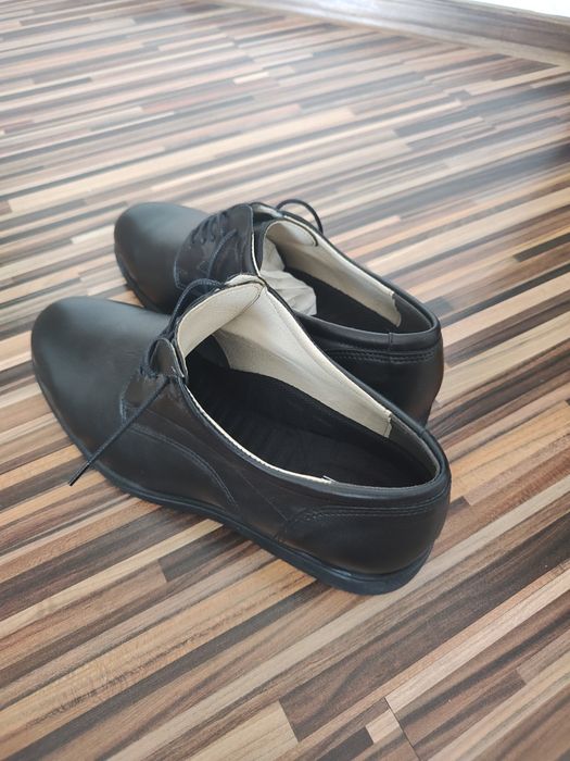 Pantofi VIPER  , Nr.43 .