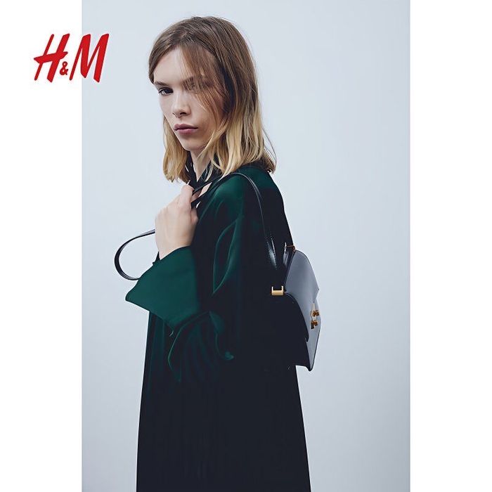 Продам женское платье