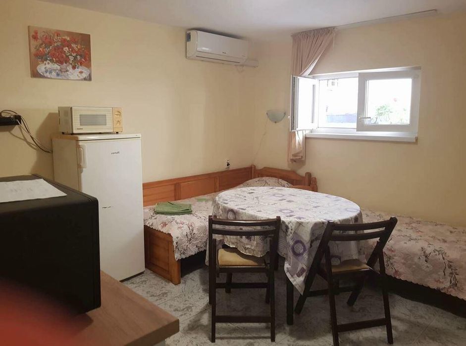 Дава се под наем Двустаен апартамент в Бургас, Център - 40 кв.м за 336.6 € - Снимка #3