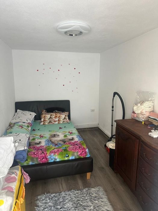 Casa de vanzare in comuna iedera