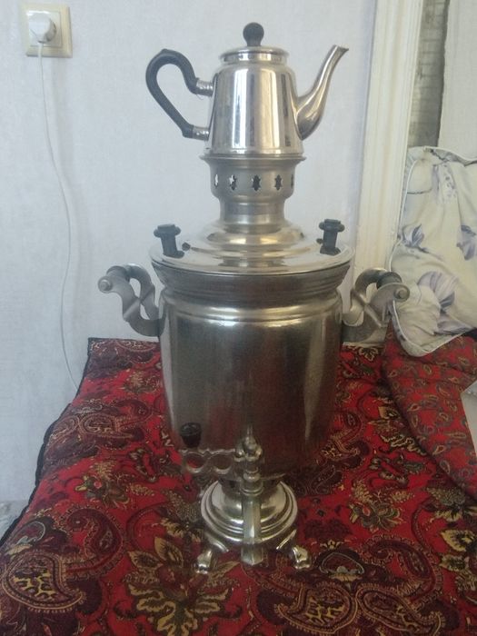 Samovar sotiladi...