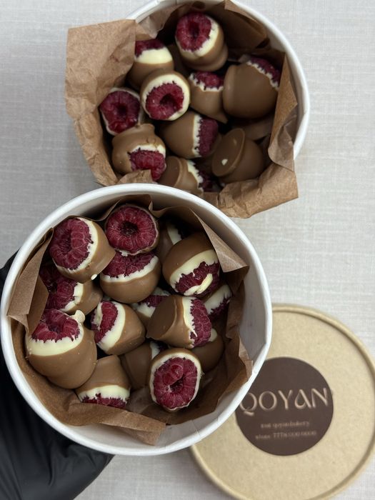 Клубника в шоколаде, десерт