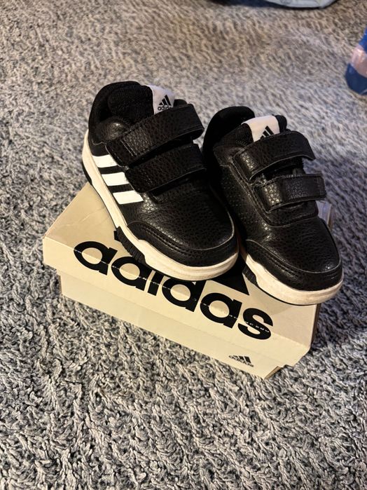Детски обувки Adidas
