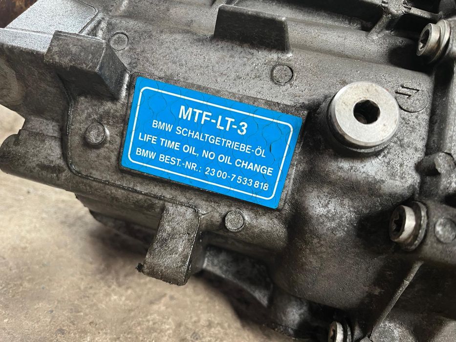 Cutie viteze BMW seria 1 E87