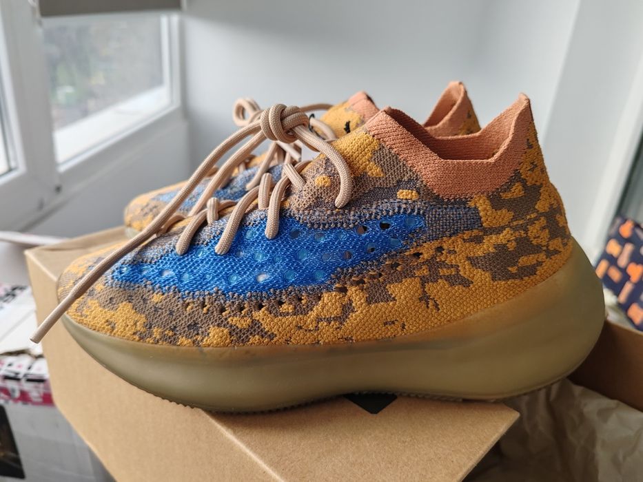 Adidași Yeezy 380 - 40.2/3 - 25.5 cm