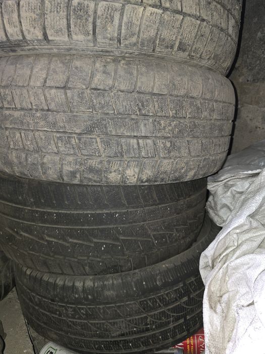 Продам зимнию резину на 17