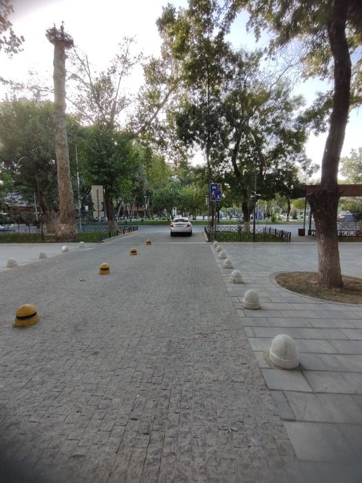 Pod ofis sotiladi Chilonzor 17 kvartalda 2 x безмаклерonali  45 kv tar