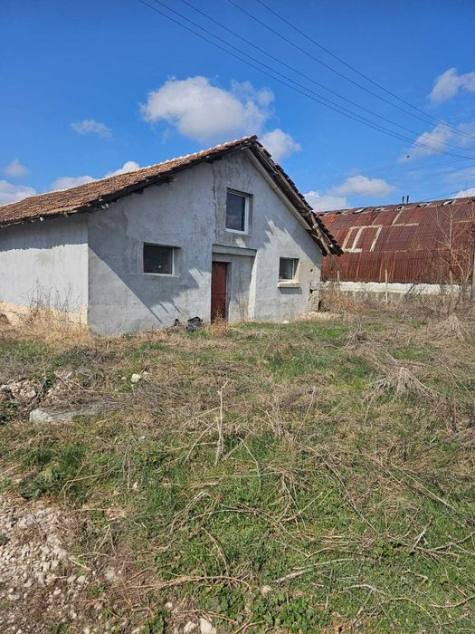 Дава се под наем Промишлена сграда в Разград, Абритус - 535 кв.м за 51000 € - Снимка #2