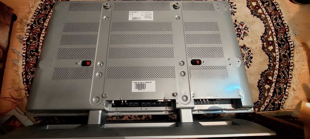 Плазмен телевизор Crown 42"