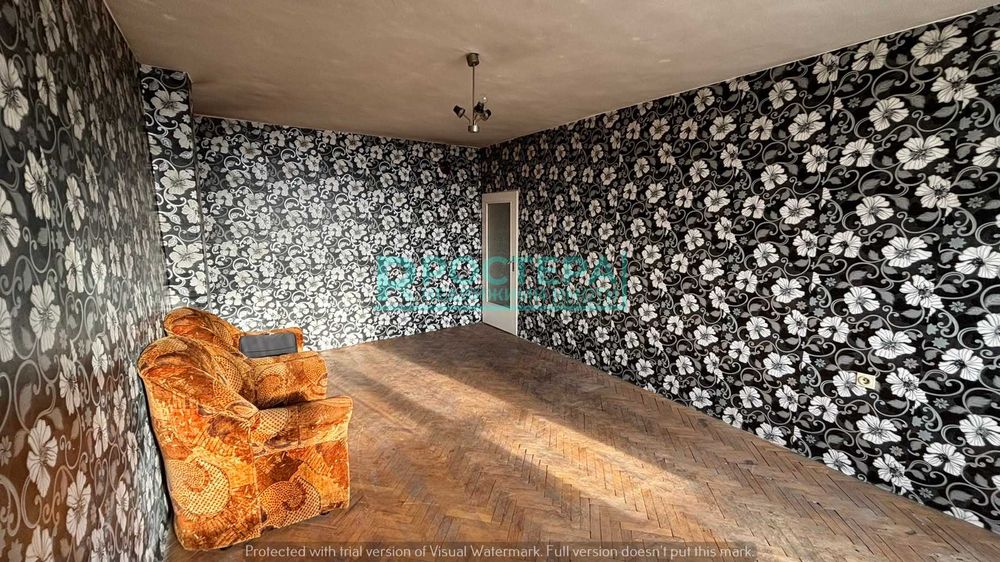 Продава се Двустаен апартамент в Търговище, Център - 68 кв.м за 612 €/кв.м - Снимка #1