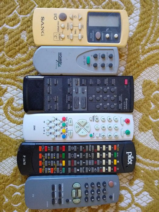 Дистанционни, телевизори, универсални