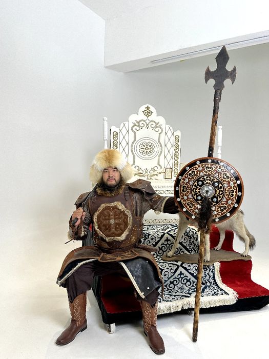 Ең үлкен тақ Алматы қаласында