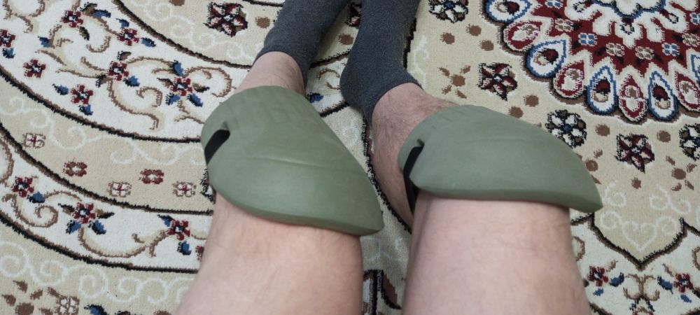 Продам новые - наколенники для Ремонта