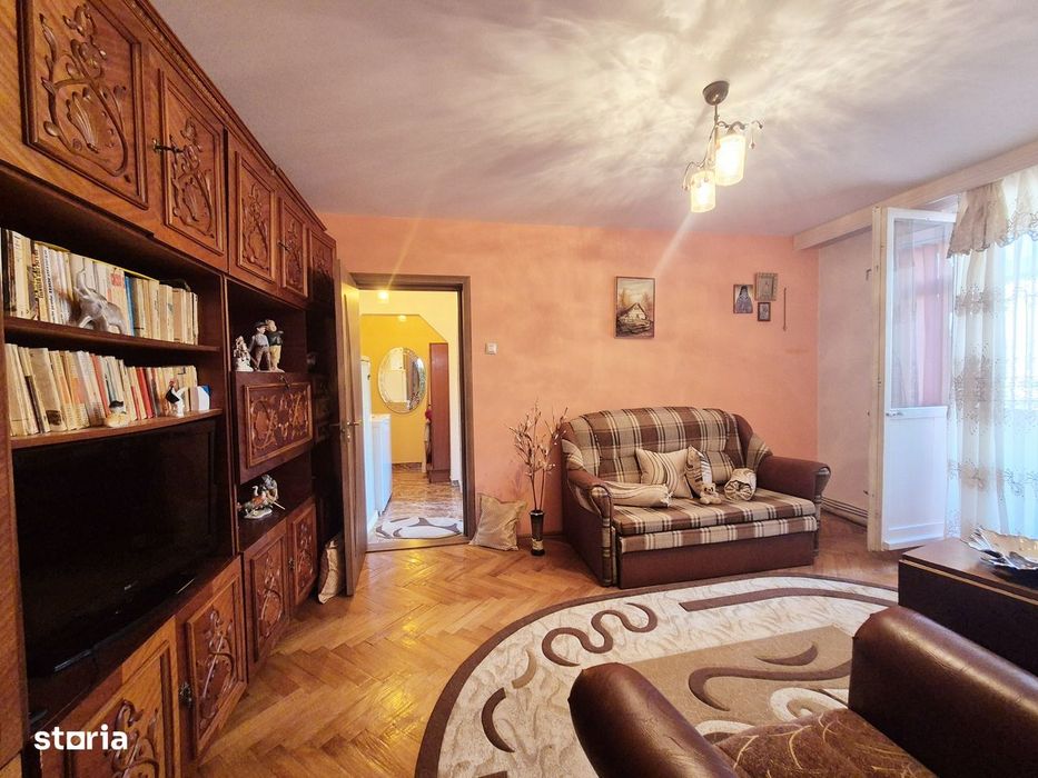 Apartament cu 2 camere, etaj 3, zona Darmanesti
