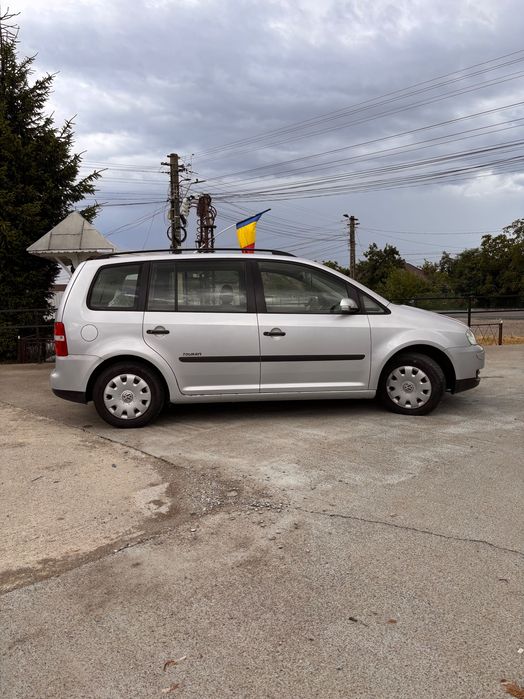 VOLKSWAGEN Touran 2005 — imagine 4