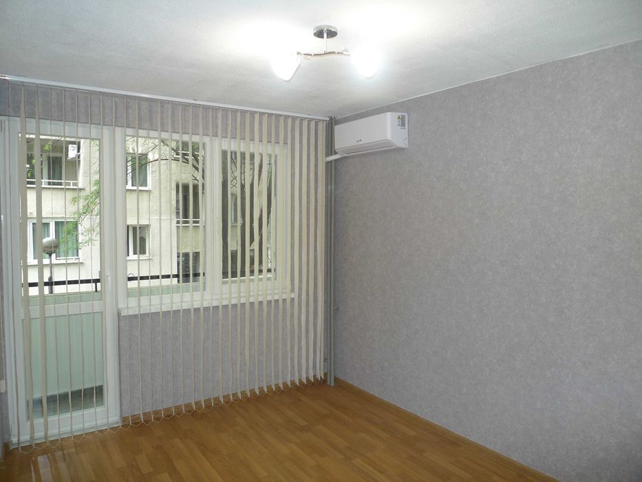 Дава се под наем Тристаен апартамент в София, Банишора - 650 кв.м за 648.21 € - Снимка #5