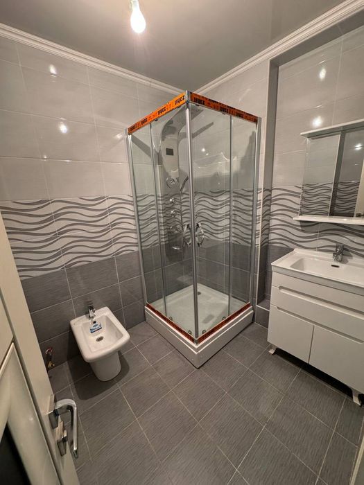 Юнусобод тум. 15 кв.
GOLDEN HOUSE  Мегополис 3/4/14. 100 кв, Евро рем.