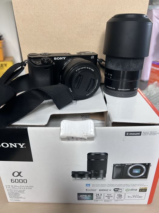 Aparat foto Sony Alpha 6000