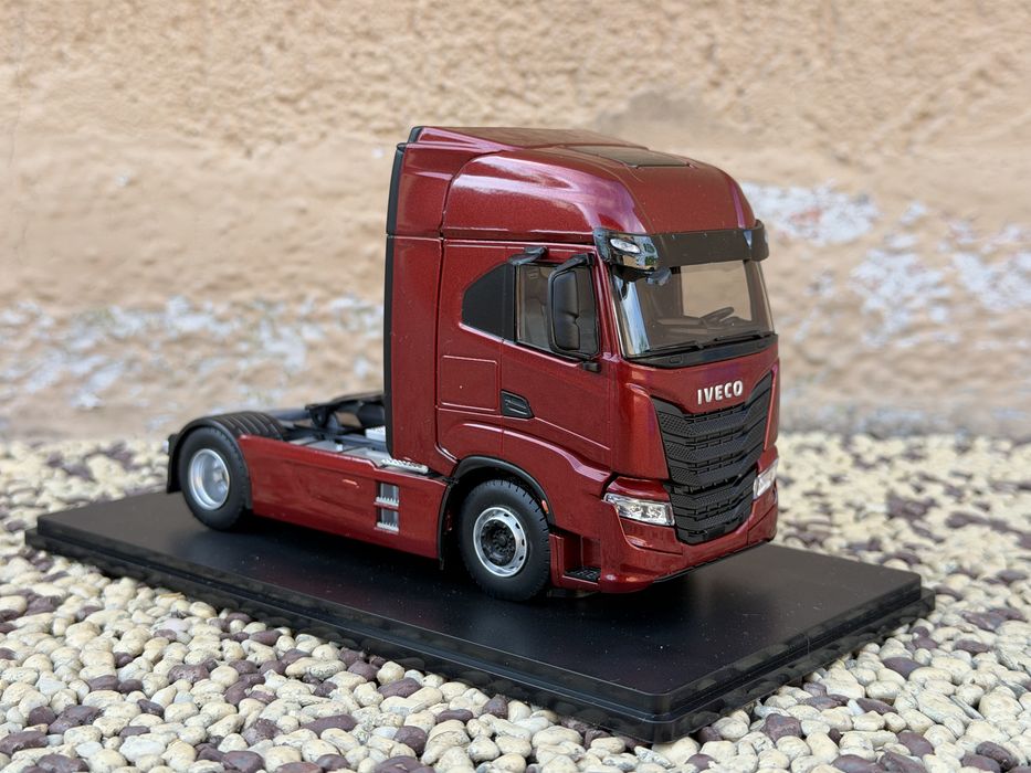 Macheta camion Iveco Sway 1/43