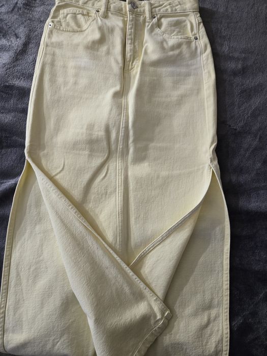 Светло жълта дънкова пола Stradivarius