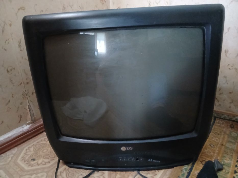 Телевизор старый