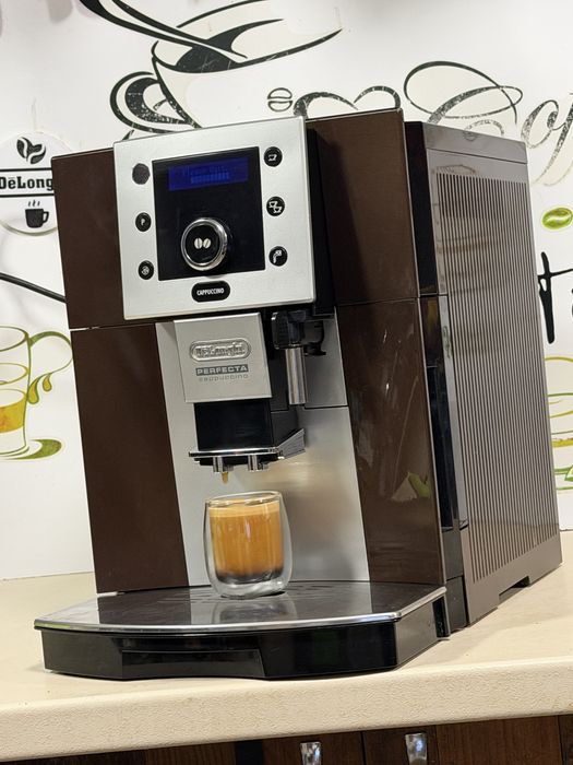 Кафемашина кафе автомат delonghi PERFECTA с гаранция
