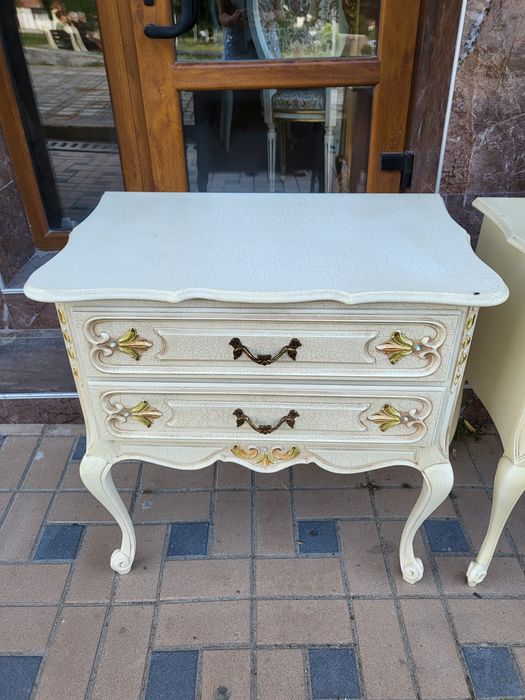 Красиваи шкафчета 036