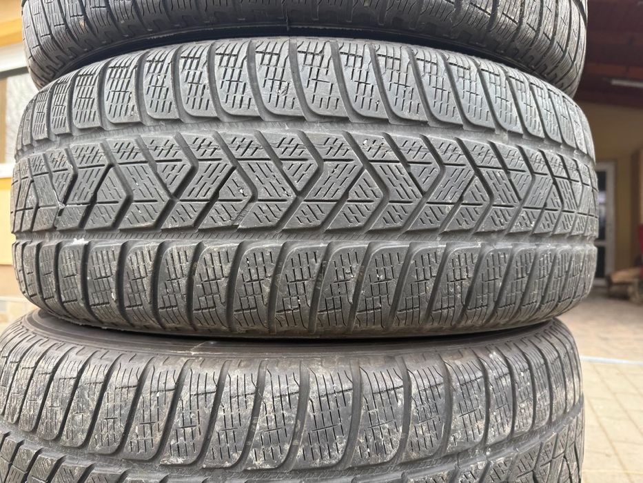 Anvelope 235 65 17 pirelli iarna