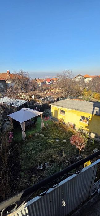 Къща в Перник-Могиличе площ 120 цена 169900