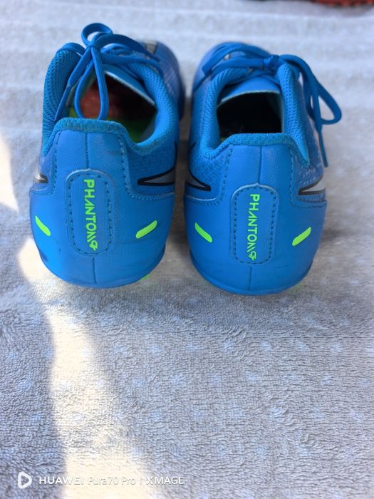 Детски бутонки nike номер 36 стелка 23см