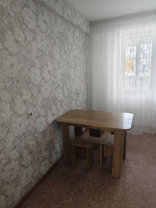 Сдается на длительный срок 3 комн квартира