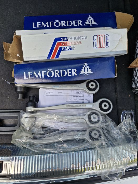 Носачи предни ауди а4 б8