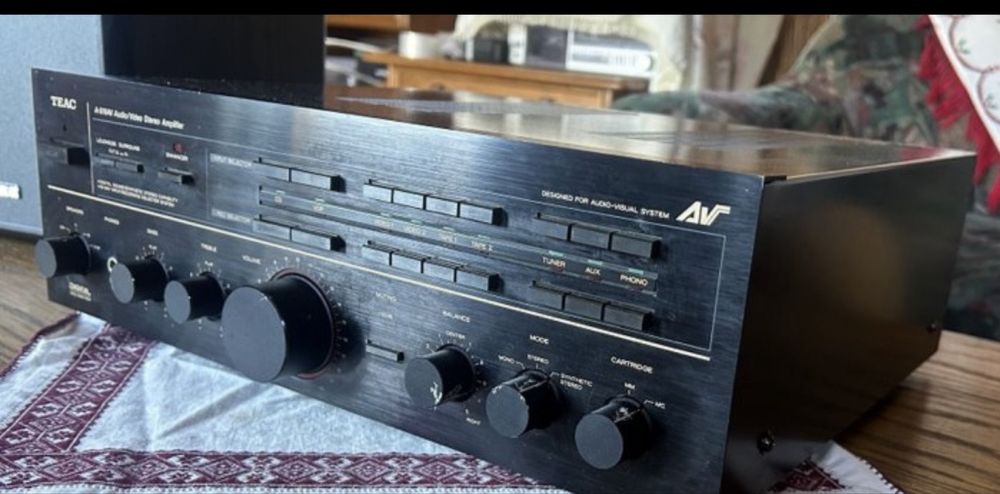 Vand amplificator Teac 2x110w