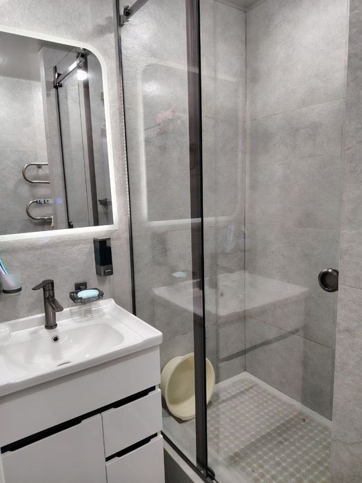 Продам 1 комнатную квартира. С ремонтом и мебелью.