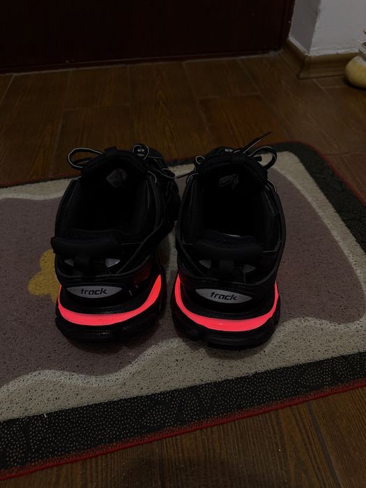 Balenciaga track cu led