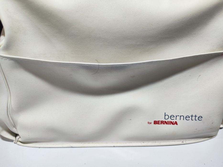 Швейная машина в отличном состояни