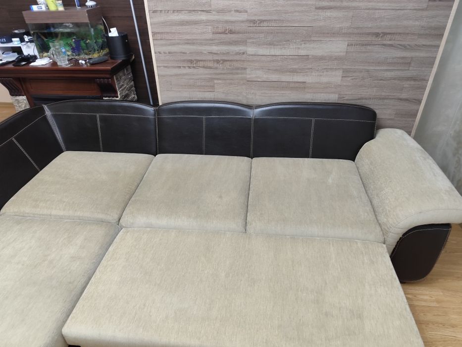 Продам диван. Качественный.