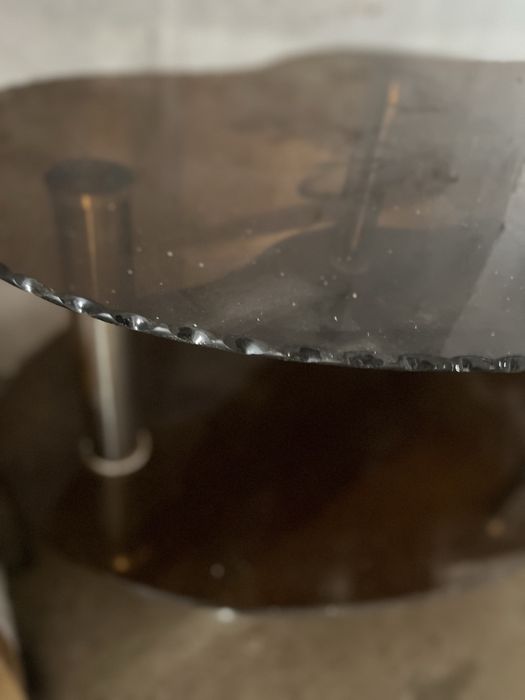 Столик для тевизора.