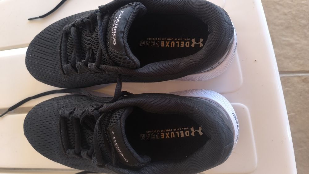 Дамски спортни обувки 38 номер