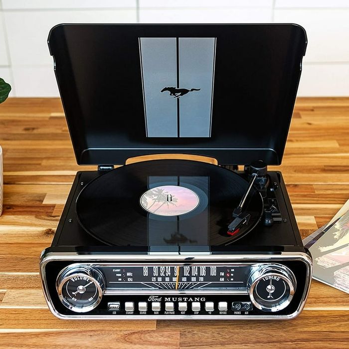 ION Mustang LP Audio