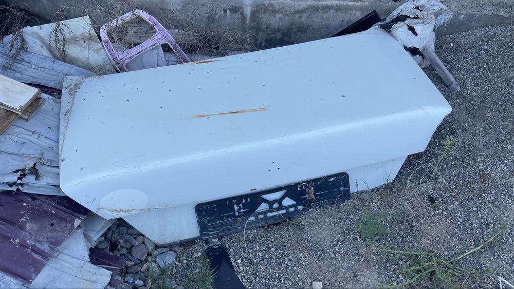 Багажник крышка и бампер