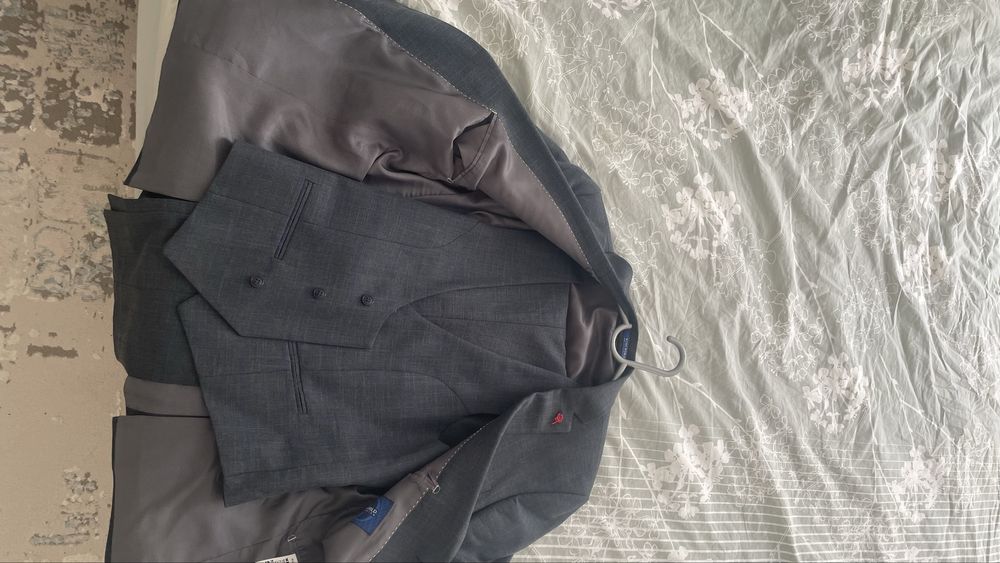 Классические костюмы