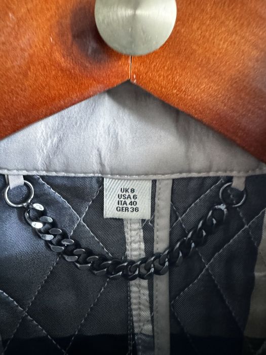 Geaca bej Burberry, stare impecabila, marimea IT 40