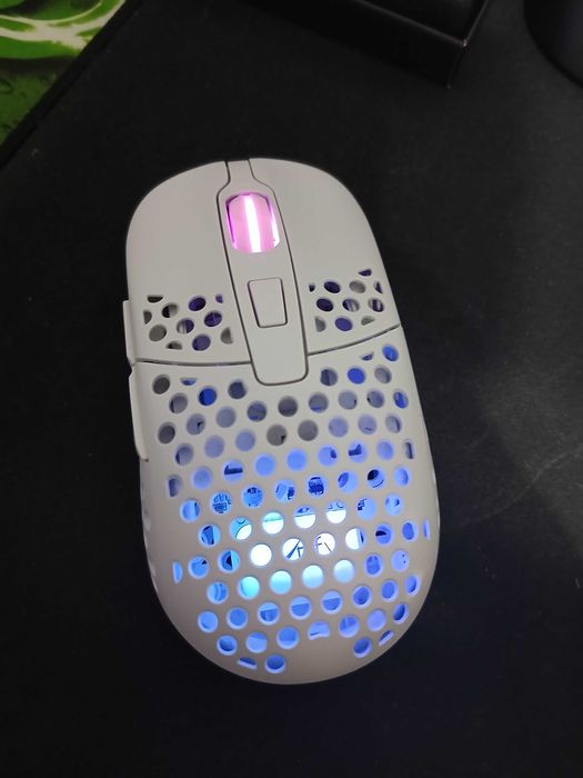 Mouse Gaming Xtrfy M42 Wireless, Alb