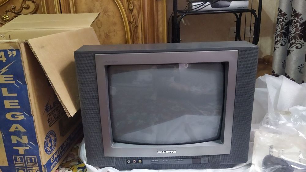 Телевизор новый продается