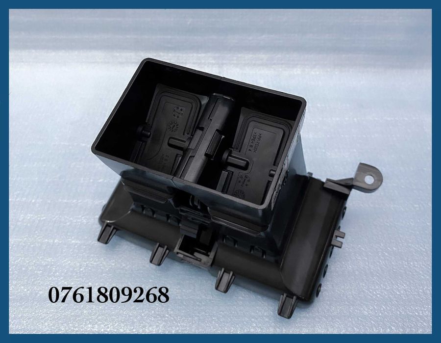 Grila aerisire / grile ventilatie cotiera OEM VW Passat B8