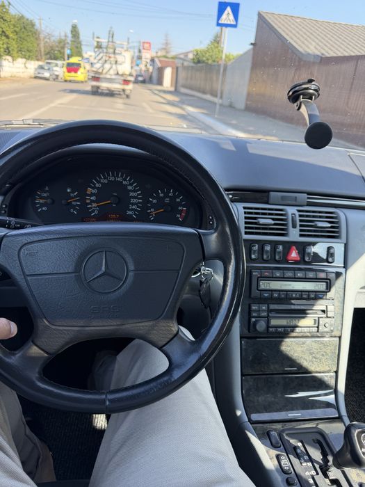 MERCEDES-BENZ E-Class 1998 — imagine 5
