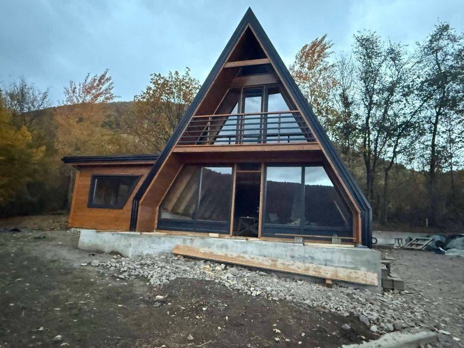 Cabane tip Aframe la cheie accept variante auto