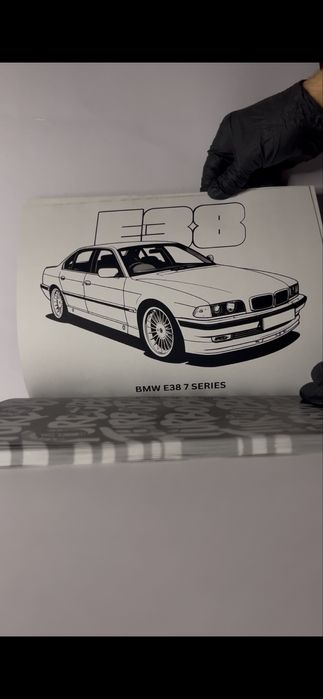 Книжка за оцветяване с 50 коли- БМВ